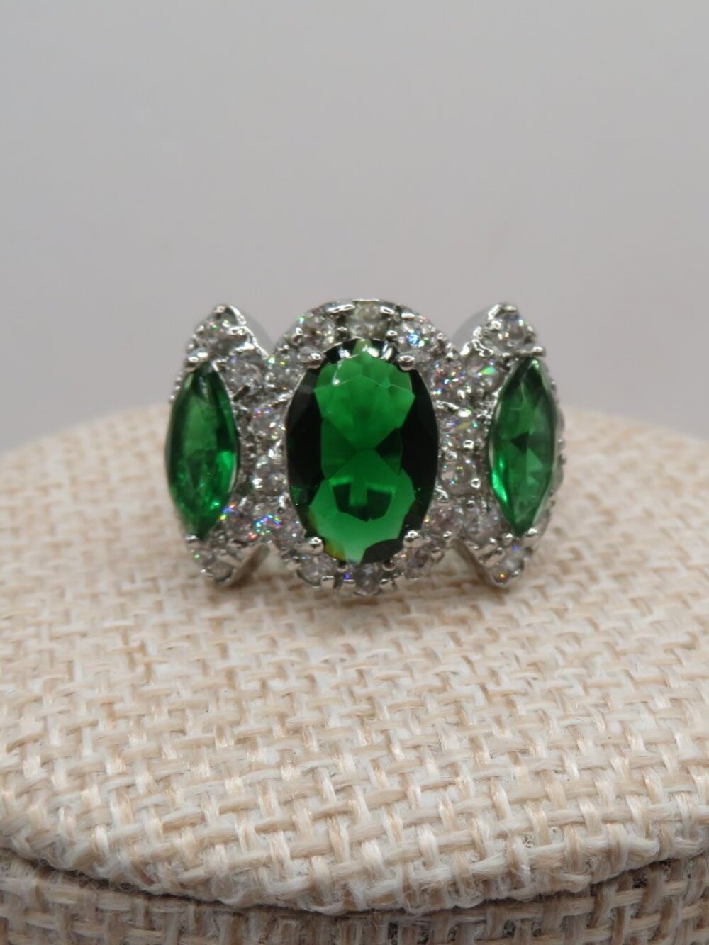 Green Clear Glass Rhinestone Silver Tone Statement Ring Sz 8